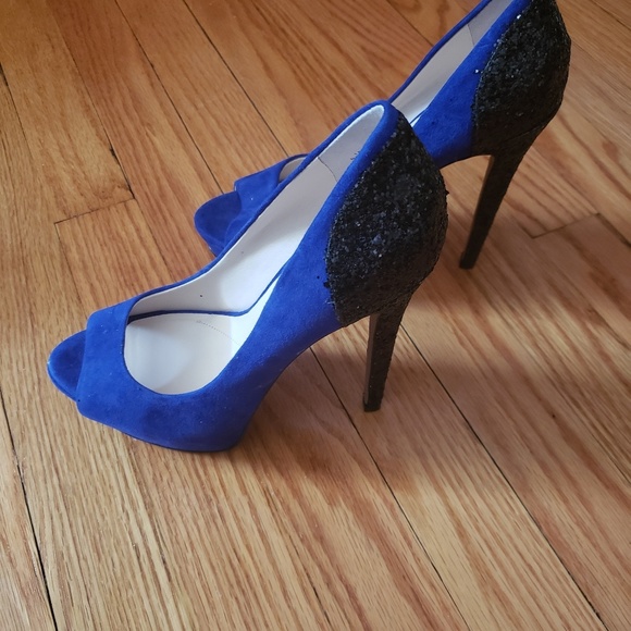 Peep Toe Stiletto - Picture 2 of 3